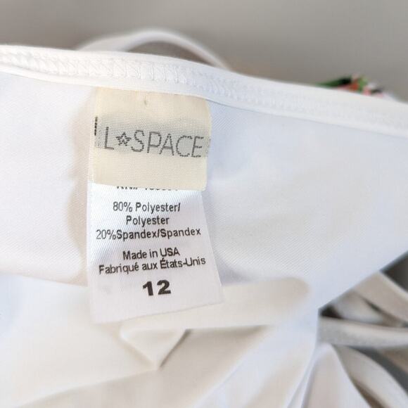 L Space Dakota One Piece Tropical Print Swimsuit Strappy V-Neck Open Back Beach - Picture 2 of 8